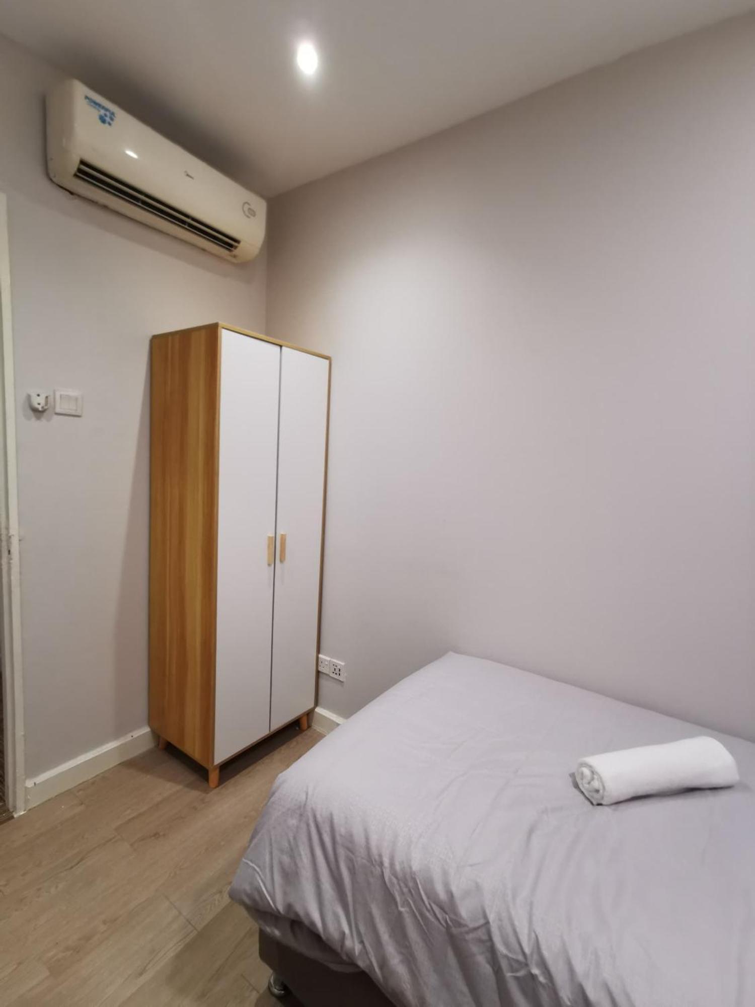 Autumn Guesthouse'S Near Jalan Alor Bukit Bintang 쿠알라룸푸르 외부 사진